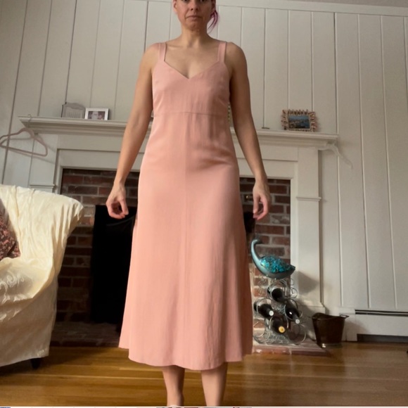 Aritzia Dresses & Skirts - Aritzia Wilfred Dress